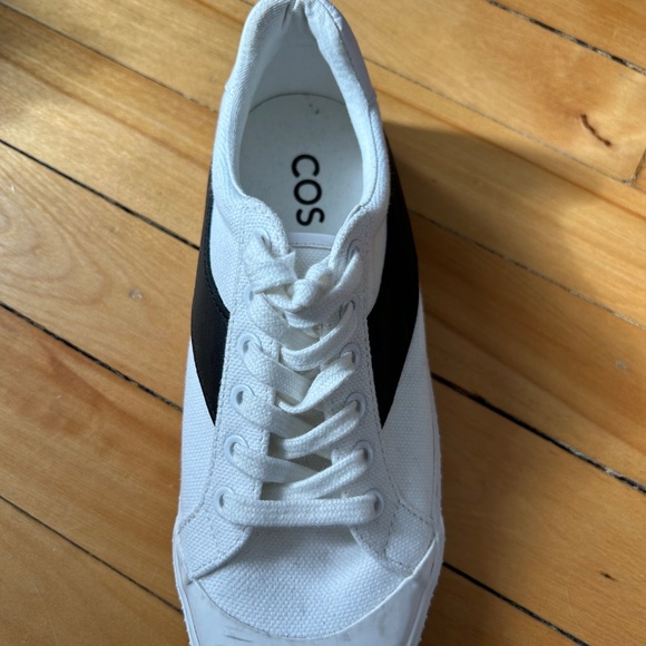 GUC COS sneakers - Picture 2 of 2